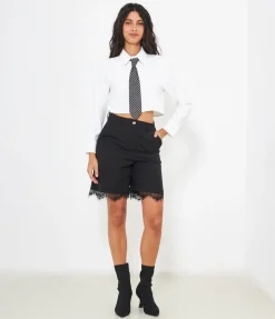 Bermuda con pizzo