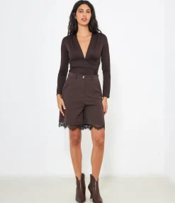 Bermuda con pizzo