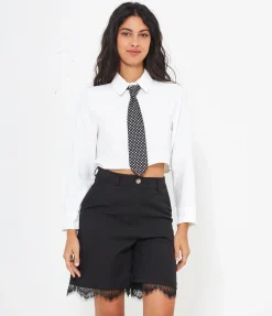 Camicia crop con cravatta