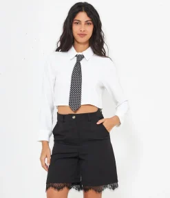 Camicia crop con cravatta