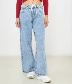 Jeans con lacci