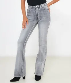 Jeans modello flare