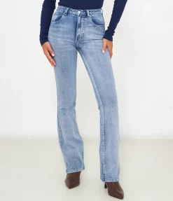 Jeans modello flare