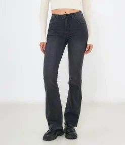Jeans modello flare