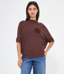Maglia con fiore ricamato