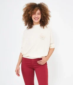 Maglia con fiore ricamato