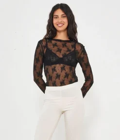 Maglia in microrete ricamata