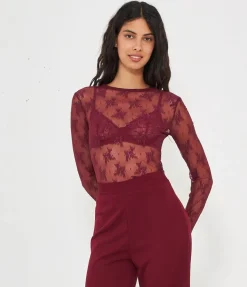 Maglia in microrete ricamata