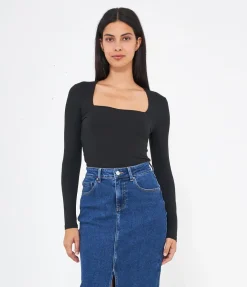 Maglia scollo quadrato