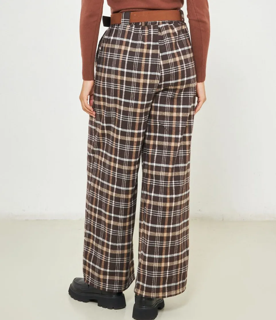 Pantaloni a quadri