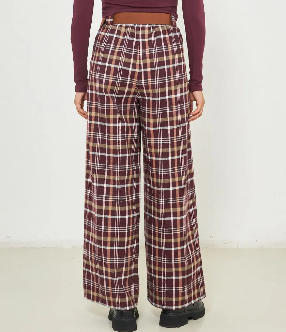 Pantaloni a quadri