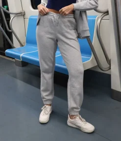 Pantaloni con elastici