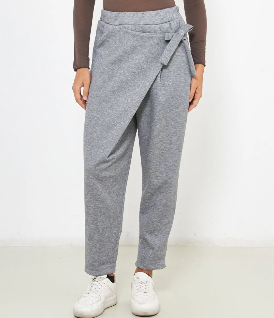 Pantaloni con patta