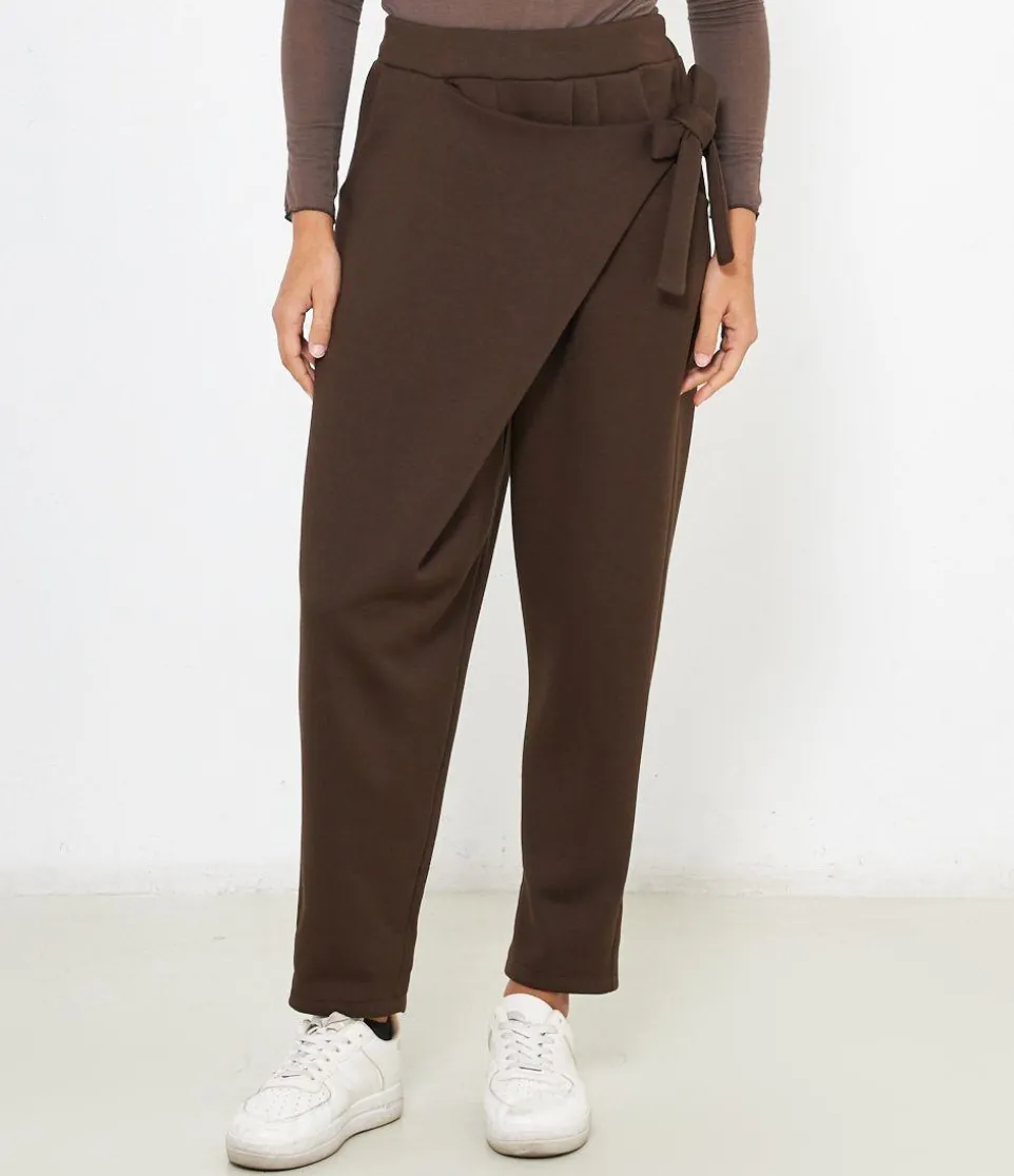 Pantaloni con patta