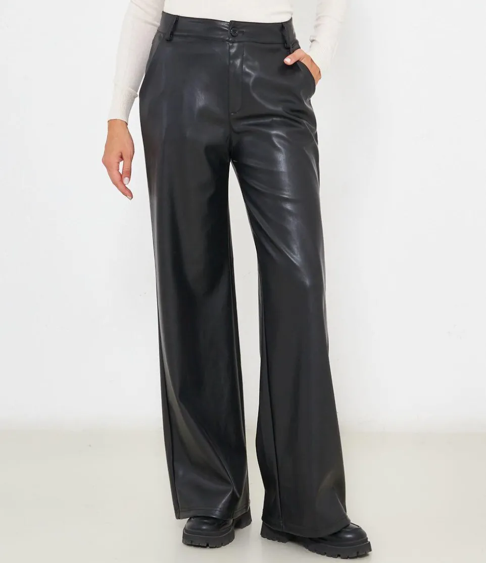 Pantaloni effetto pelle