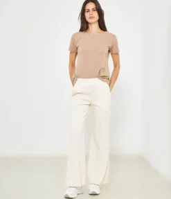 Pantaloni flare