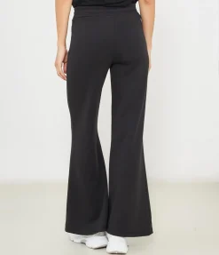 Pantaloni flare