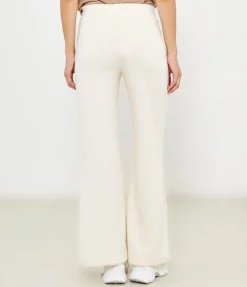 Pantaloni flare