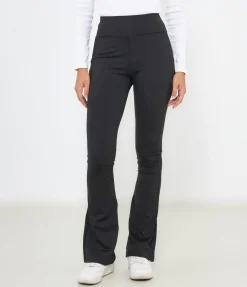 Pantaloni flare