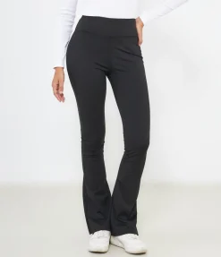 Pantaloni flare
