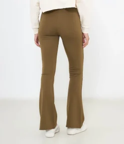 Pantaloni flare