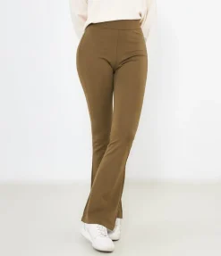 Pantaloni flare