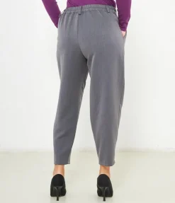 Pantaloni modello classico