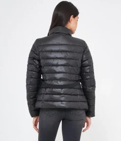 Piumino con cintura