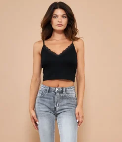 Top crop con pizzo
