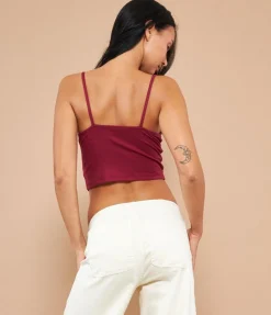 Top crop con pizzo